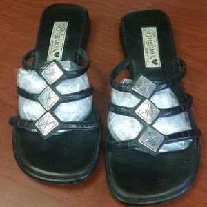 Brighton Black Leather Strapless Love Sandals 6.5